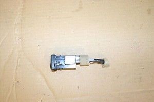 2013-2017 Subaru BRZ Scion FR-S FRS AUX USB Port 86257CA000 OEM