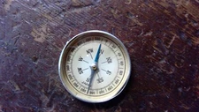 VINTAGE 1-3/4" POCKET COMPASS MADE IN JAPAN