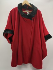 Boutique Ladies Red Black Fauxfur Trim Cape Stunning One Size