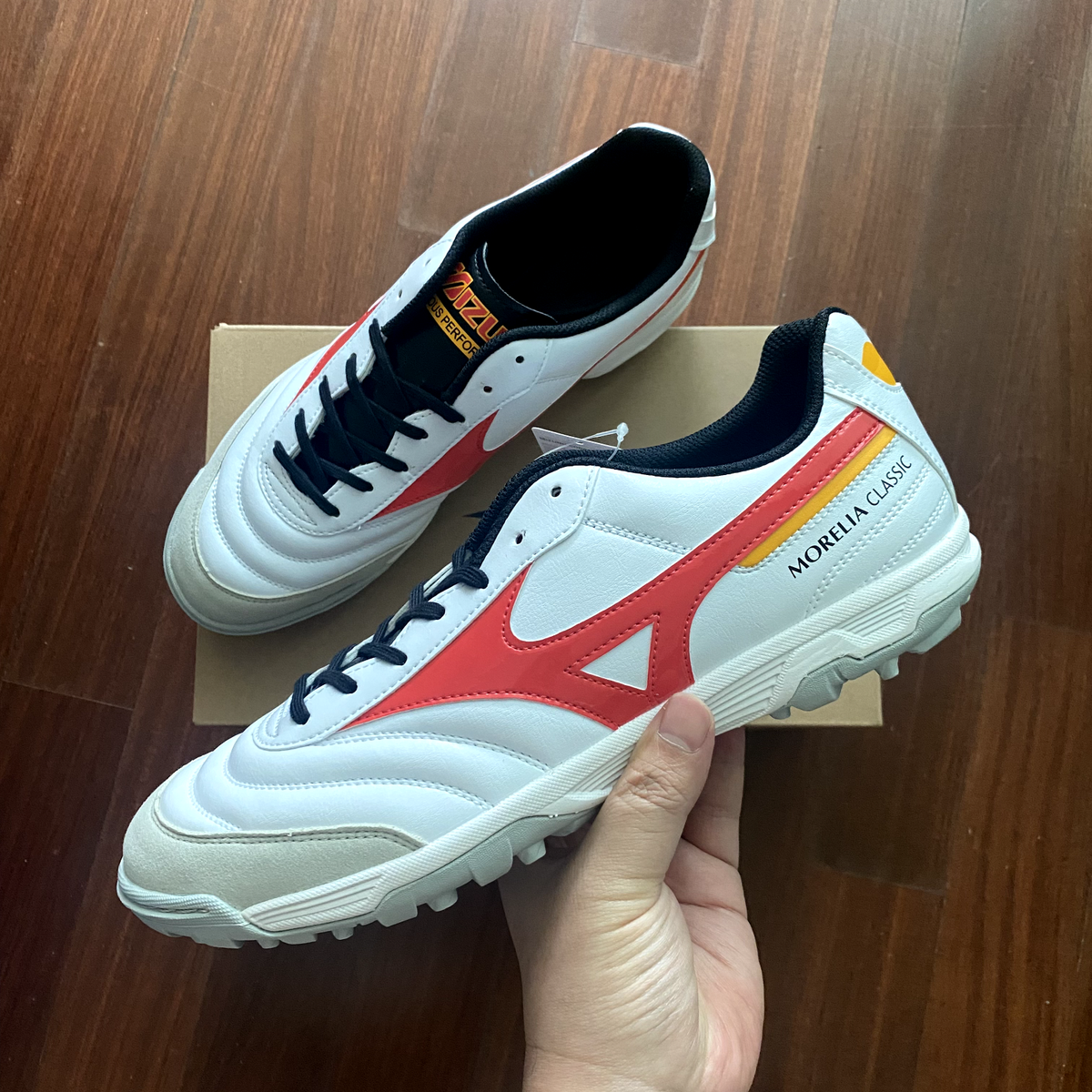 Mizuno Morelia Sala Classic Mens Turf Soccer Shoes Wide (2E) White