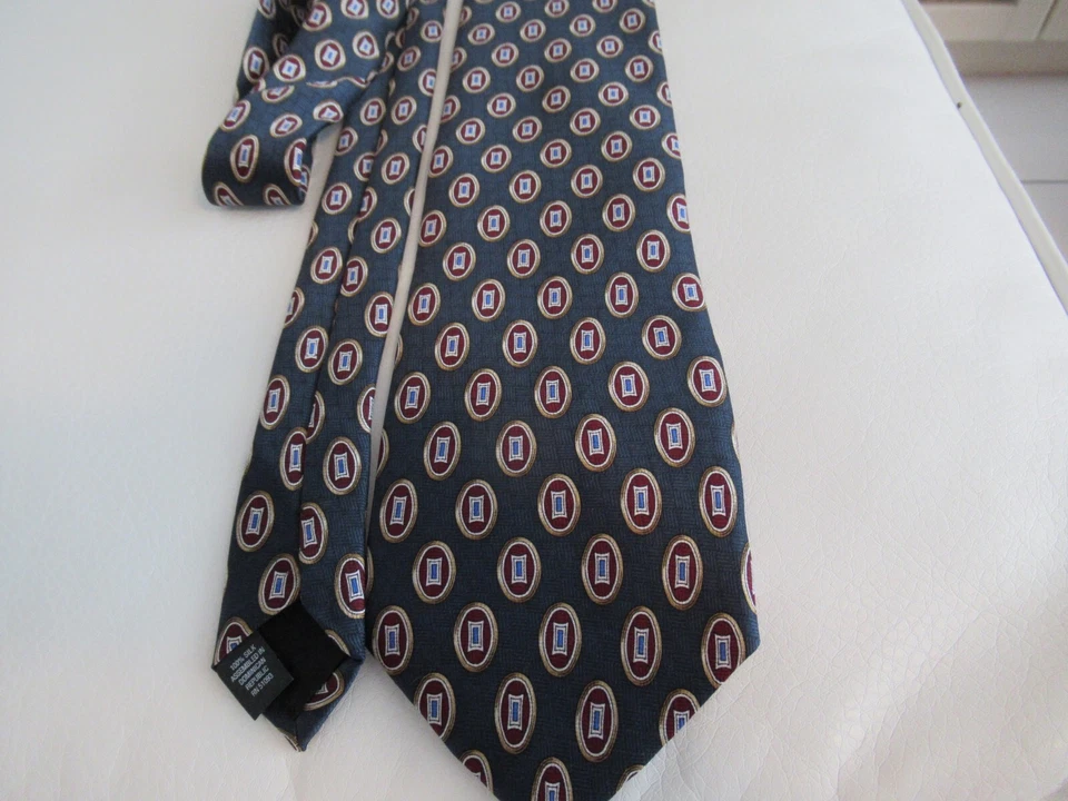 PURITAN Tie 100% SILK Vintage 70's but NEVER WORN! Blue w dots MINT & PERFECT! - Image 4 of 4