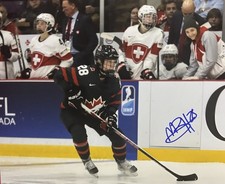 Micah Zandee-Hart Signed 8x10 Photo! TEAM CANADA! New York Sirens PWHL W/COA