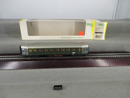 Trix Spur H0 23385 Schnellzugwagen "Hecht" 3. Klasse der DB Epoche III in OVP1 | Condition: Gebraucht