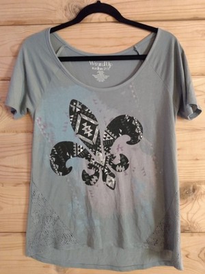 Wound Up Women's Short Sleeve Pullover Hi Low T-shirt Gray Fleur-dis-lis Size M