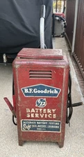 VINTAGE B.F. GOODRICH BATTERY CHARGER  / MODEL D-6P