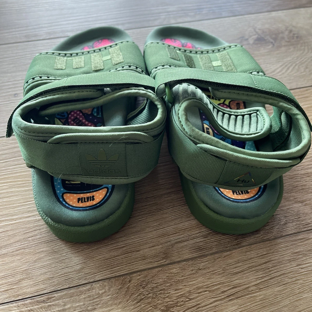 Adidas adilette online 2 pharrell green