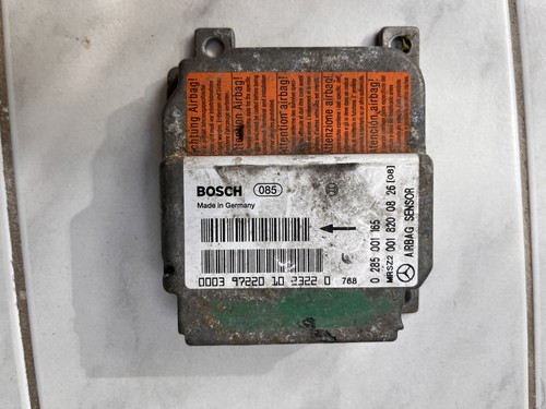 Mercedes SLK200 Kompressor Airbagsteuergerät Airbag Sensor 0285001165 0018200826