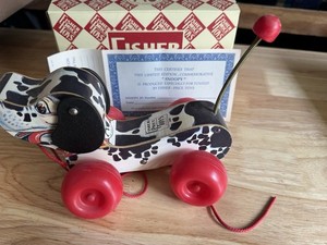 Fisher-Price Peanuts Snoopy Pull Toy Toyfest 1988 w/ Box & COA MPN 1821