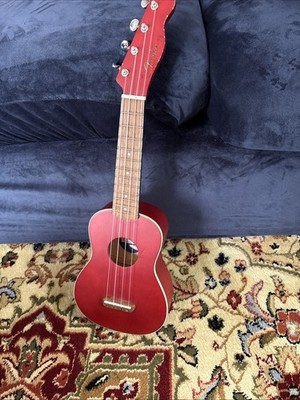 Fender Saprano UKULELE venice model California Coast 