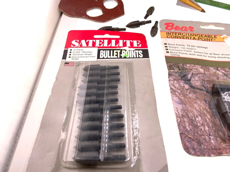 Lot Of VTG Archery Supplies Bear Blunt Points Satellite Bullet Points T Scale Et - Image 2 of 4