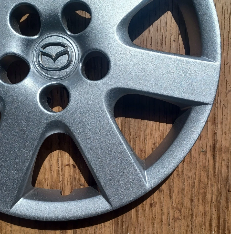 Mazda 6 hubcap 2005- 2008 fits 15 inch wheels GM6G37170, 56551 Repainted - Image 4 of 4