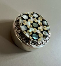 Solid Silver Enamel & Mother Of Pearl Pill Box / Snuff Box 