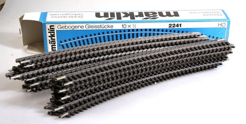 (0634) Märklin H0 gebogene K-Gleise: 20 * 2241 +5* 2233+1*2221 | Condition: Gebraucht