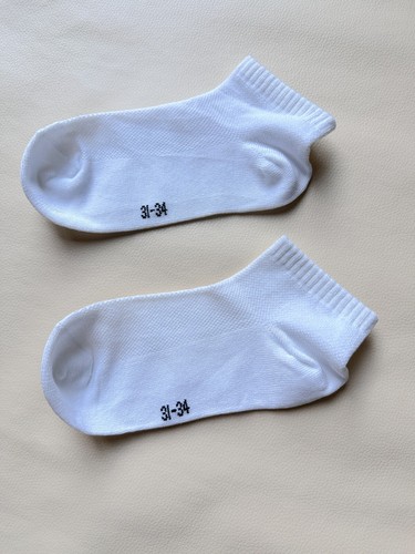 Venta al por mayor, paquete de 6, nuevos calcetines acanalados de corte bajo para niños niñas o niños, 8-11 años, blancos - Imagen 4 de 9