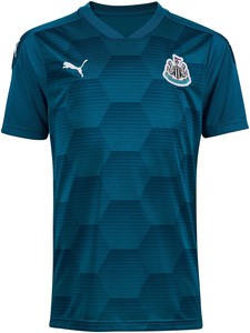 newcastle goalkeeper top