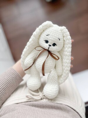 Cute Handmade Amigurumi Crochet Bunny 21 cm Perfect Gift for Kids & Collectors