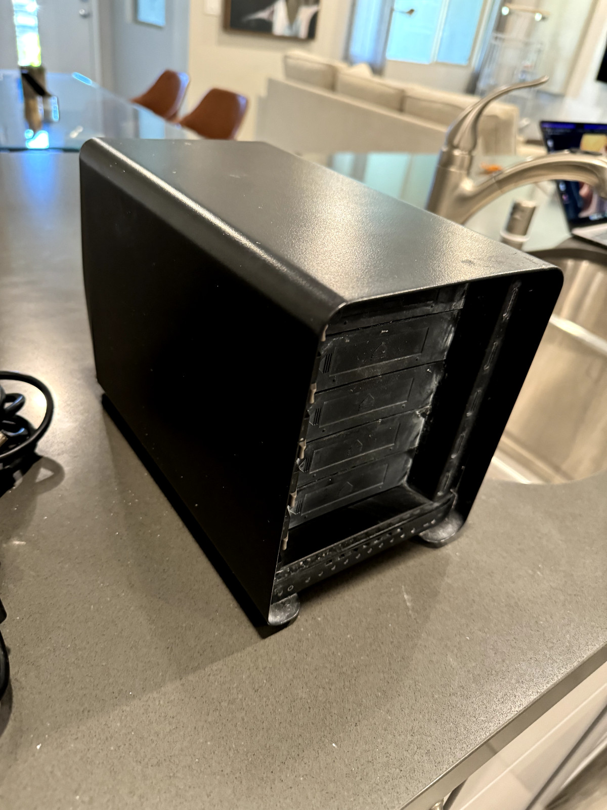 Drobo 5D DRDR5-A HDDケース