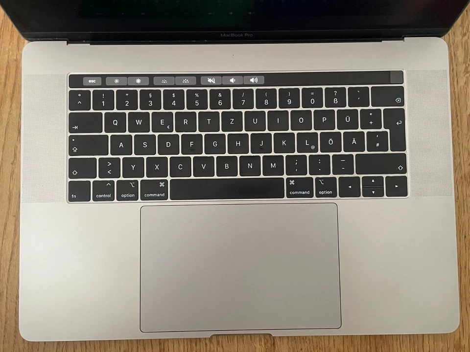 Apple MacBook Pro 15" 2018 · i9 · 32GB · 1TB, Foto 4 von 4
