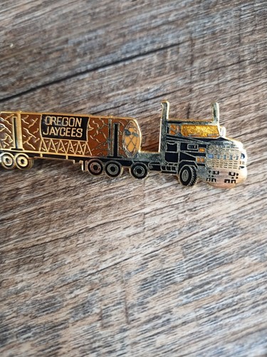 Vintage Oregon Jaycees Semi Truck Tanker Pin Badge Logging Promo 1987