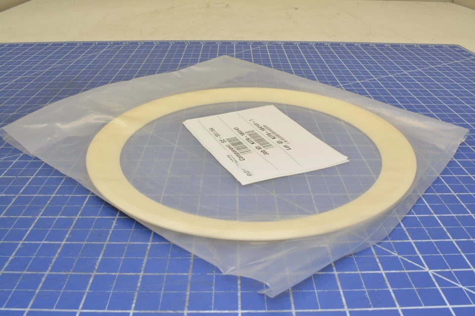 0020-30287 / ADAPTER RING PUMPING PLATE 200MM COMMO / APPLIED MATERIALS AMAT - Image 4 of 4