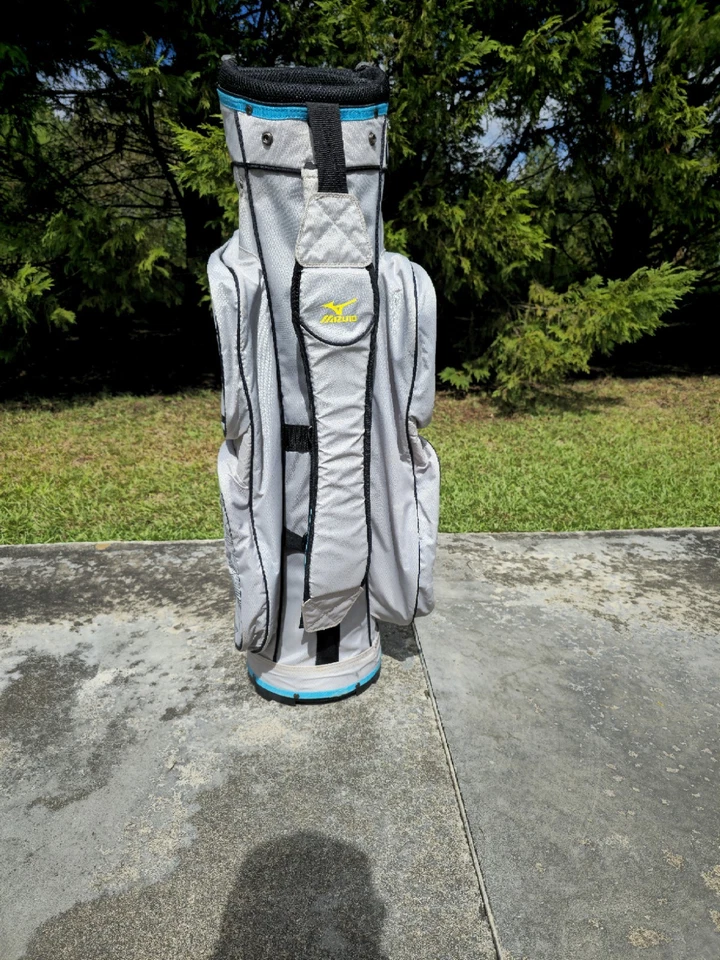 Bolsa de carro Mizuno Eight50. En muy buen estado con tapa de 4 vías (ver fotos de descripción) Foto 2 de 4