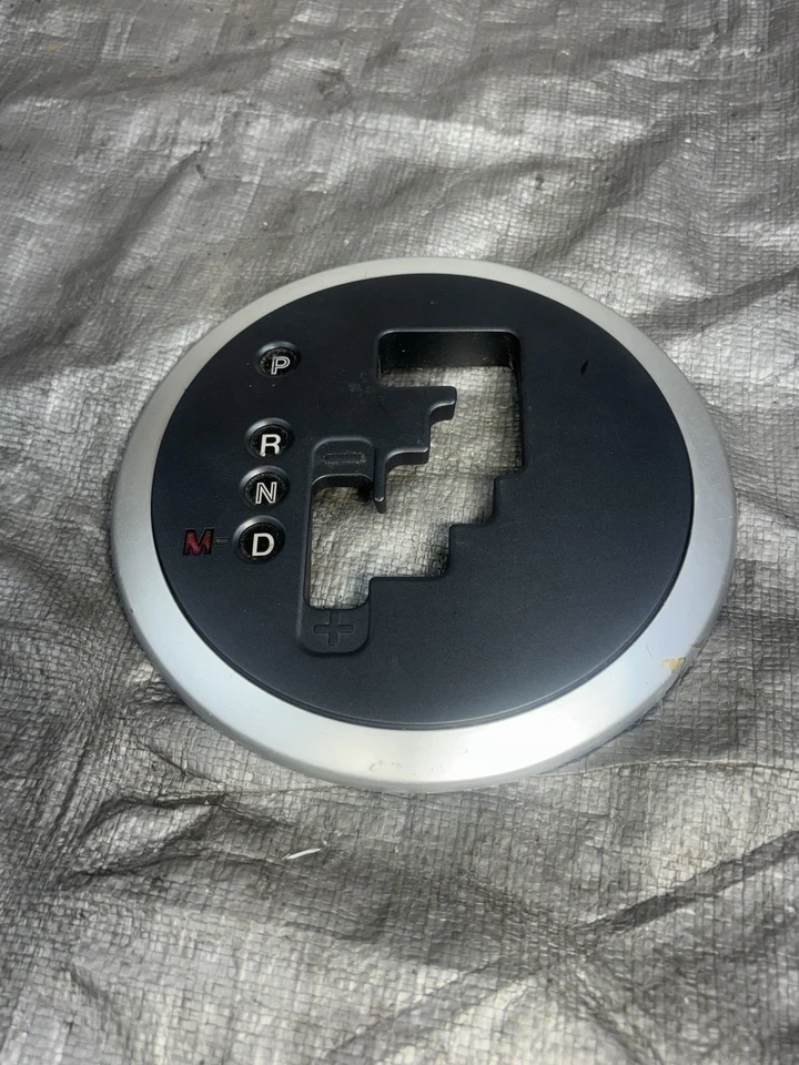 Mazda CX-7 2007-2009 palanca de cambios bisel central EG2164350 OEM Foto 2 de 3