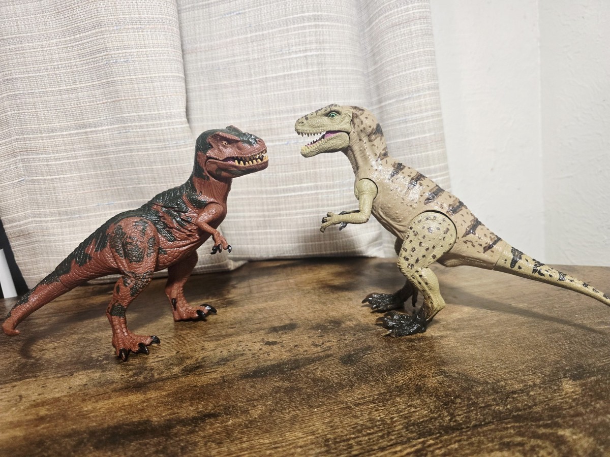TRU Exclusive Chap Mei Tyrannasaurus & Allosaurus Toys Dinosaur