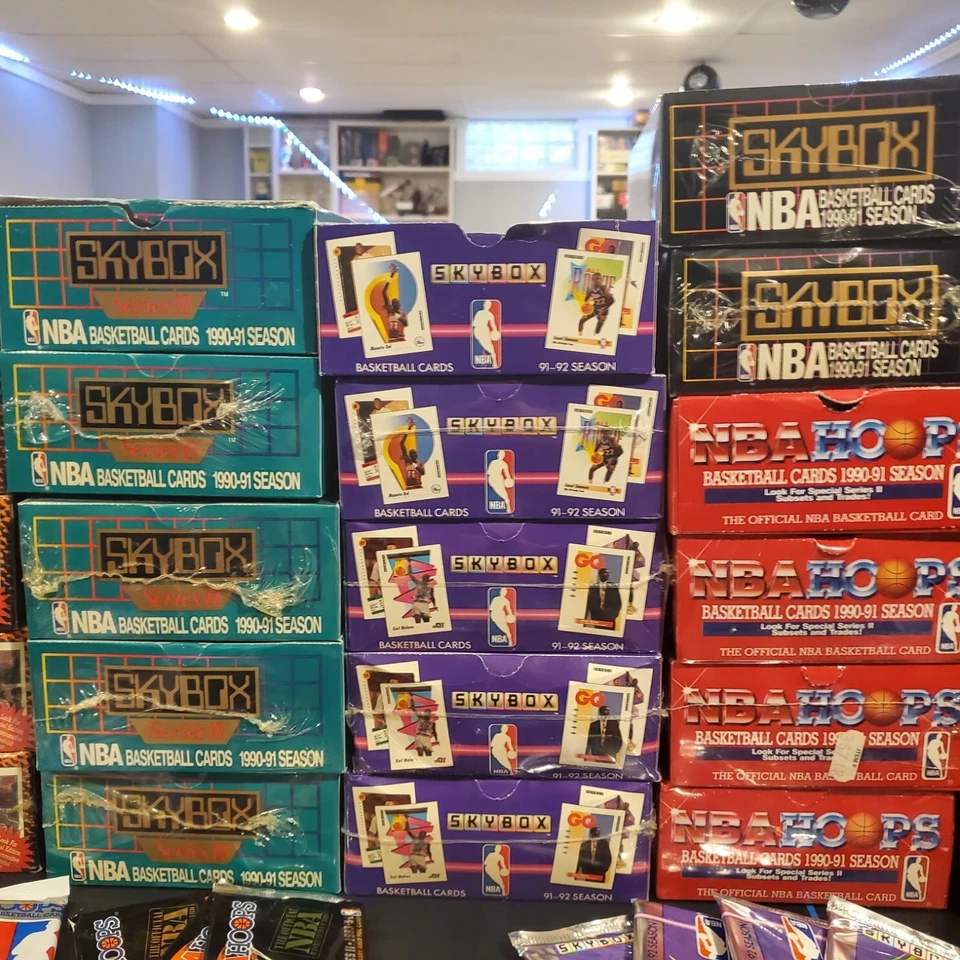 Lote a granel de 110 tarjetas de baloncesto antiguas vintage de la NBA sin abrir en paquetes sellados NUEVAS Foto 3 de 4