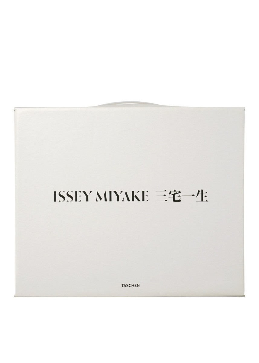 ISSEY MIYAKE Art Book TASCHEN Kazuko Koike Japanese Fashion
