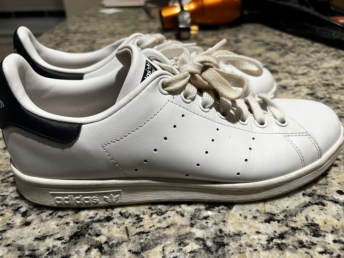 Mal uso Tranquilidad Degenerar Adidas Stan Smith Core White with Dark Blue Accent size 7 | eBay