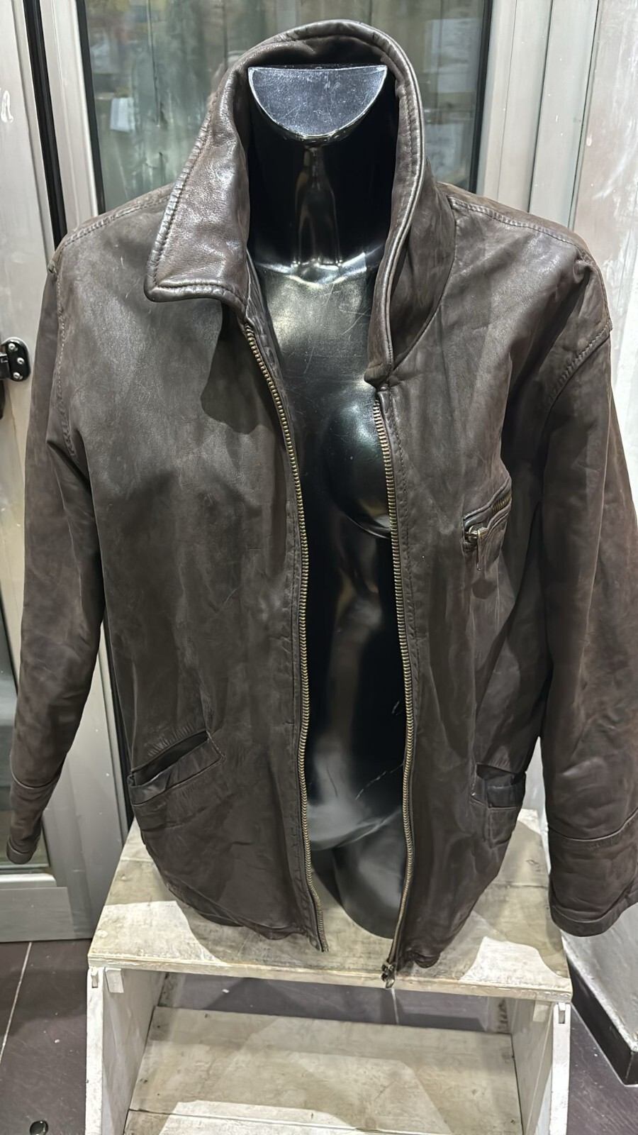 Vintage Douglas Brown Leather Jacket for Men Size 50 LLD469