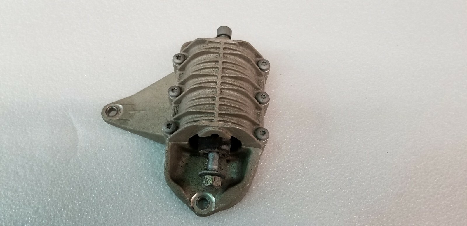 FERRARI 458 ITALIA UPPER TRANSMISSION MOUNTING BRACKET OEM 259440