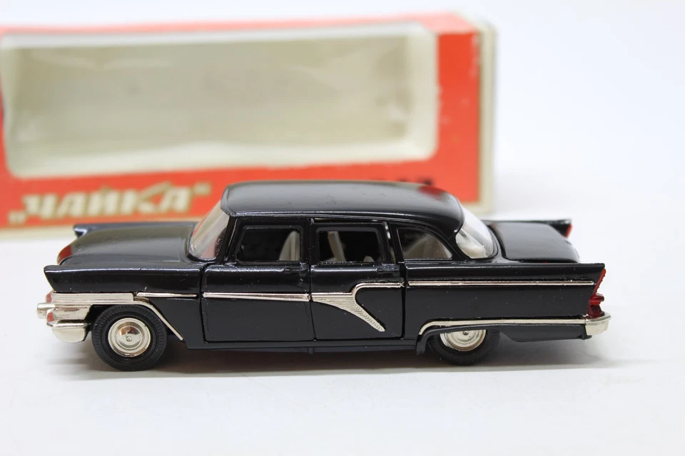 RARO COCHE YANKA TA3-13 URSS CCCP NEGRO LIMUSINA 1:43 EN CAJA Foto 2 de 4