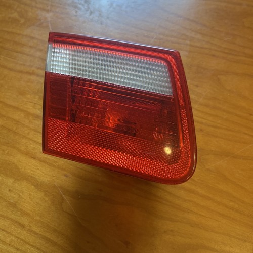 BMW E46 Touring Original Rückleuchte Rücklicht links innen BMW 6907937