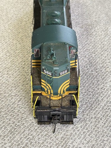 Life-Like HO Scale GP7 Diesel Locomotive#566 Maine Central - Picture 4 of 12