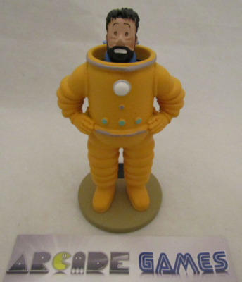 Figure Series: Figurine TINTIN scaphandre en plomb on a marché sur