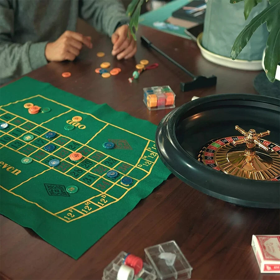 Deluxe Poker 16" Roulette Wheel Casino Game Table Set 120 Chips Rake & Felt Mat - image 3 of 4