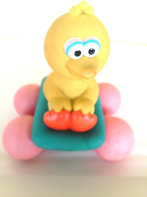 Rare find--Vintage  Big Bird roll on wheel PVC Figure Sesame Street toy