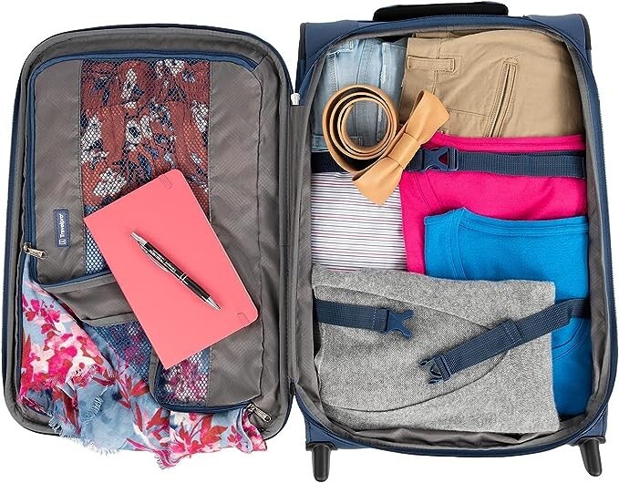 NWT NEW Travelpro Maxlite 5 Softside 22" Blue Expandable 2 Wheel Suitcase