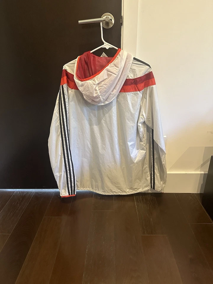 Chaqueta extremadamente rara nueva con etiquetas 2014 Adidas Alemania Selección Nacional WC 2014 TALLA M D83721 Foto 2 de 3