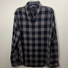 Mizzen + Main blue and gray plaid long sleeve button-down shirt size large trim.