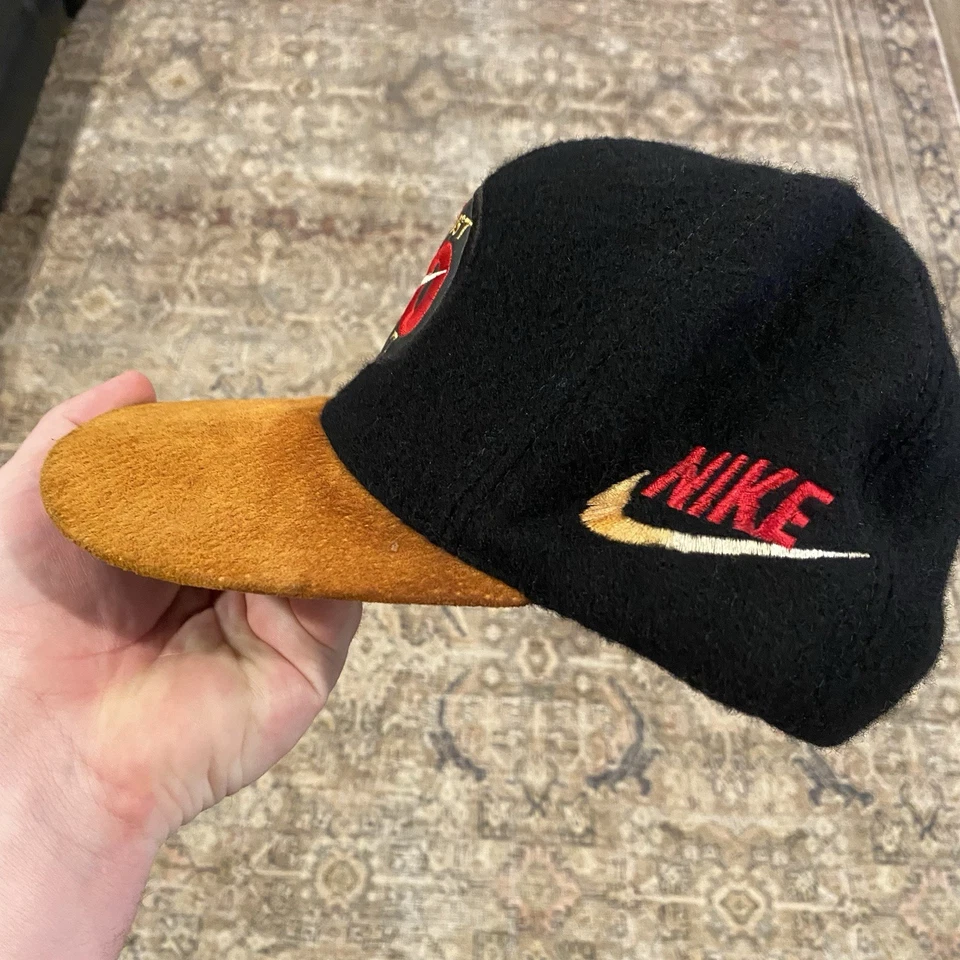 Gorra de Colección Nike Just Do It Años 90 Y2K De Colección Cuero Trasera Negra EE. UU. Lana Rara Foto 4 de 4