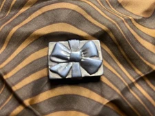 Vintage MAX FACTOR Le Jardin solid Perfume Metal Compact Gold