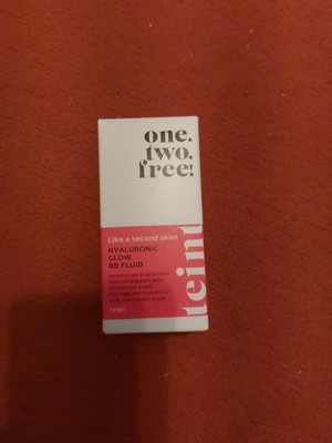 One Two Free Like A Second Skin - Hyaluronic Glow BB FLUID