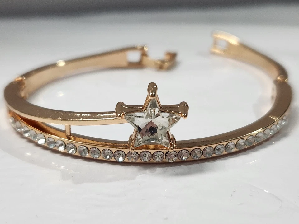 Bracelet/Gold filled diamond cut 18mm Star bangle/UK /S - Image 2 of 4