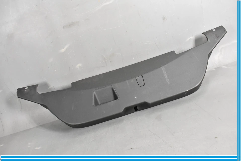 06-08 Volvo C70 Carrocería Trasera Tapa Panel Cubierta Moldura Fabricante Original Foto 2 de 4