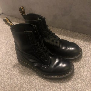dr martens size 5 womens