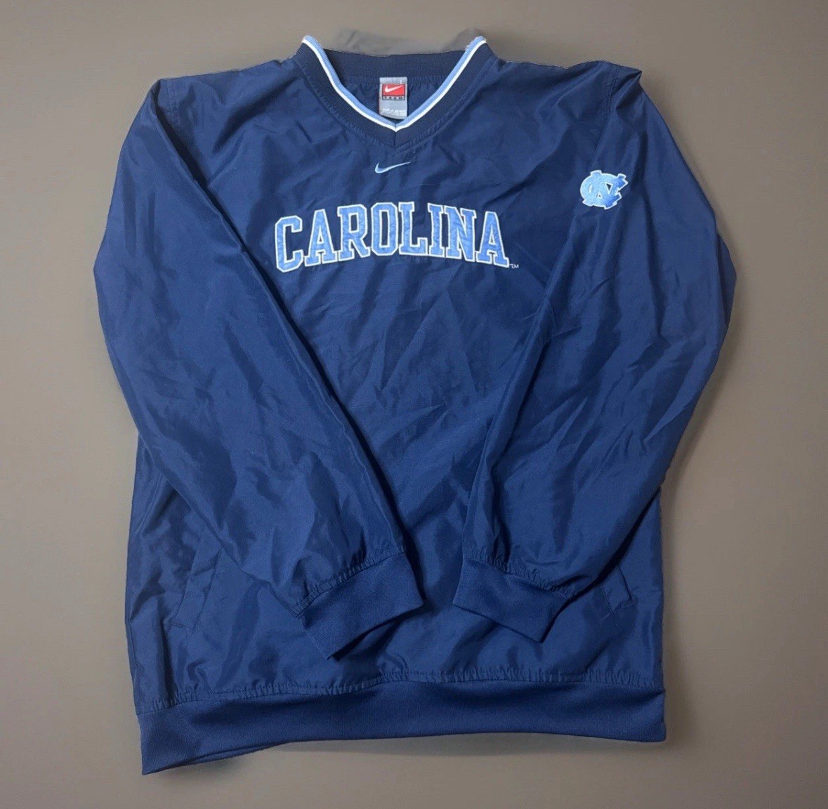 SACAI X NIKE UNC Tar Heels Pullover Giacca a vento Vintage anni 90 Nike Center Swoosh Teen Tg. L