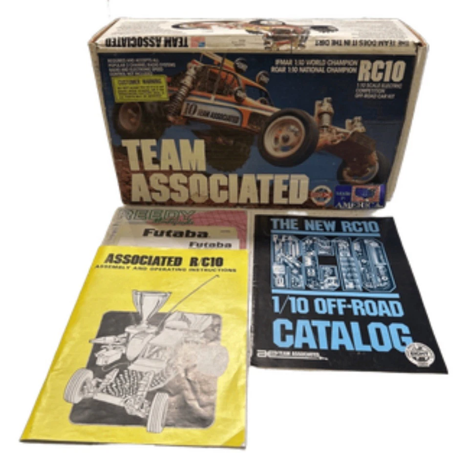 Team Associated RC10 Dune Buggy Original Box And Extra Parts Rare VTG Off Road - Image 3 of 4