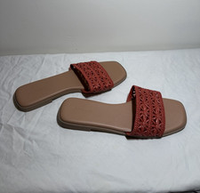 Old Navy Women s Red Crochet Slide Sandals Sy...